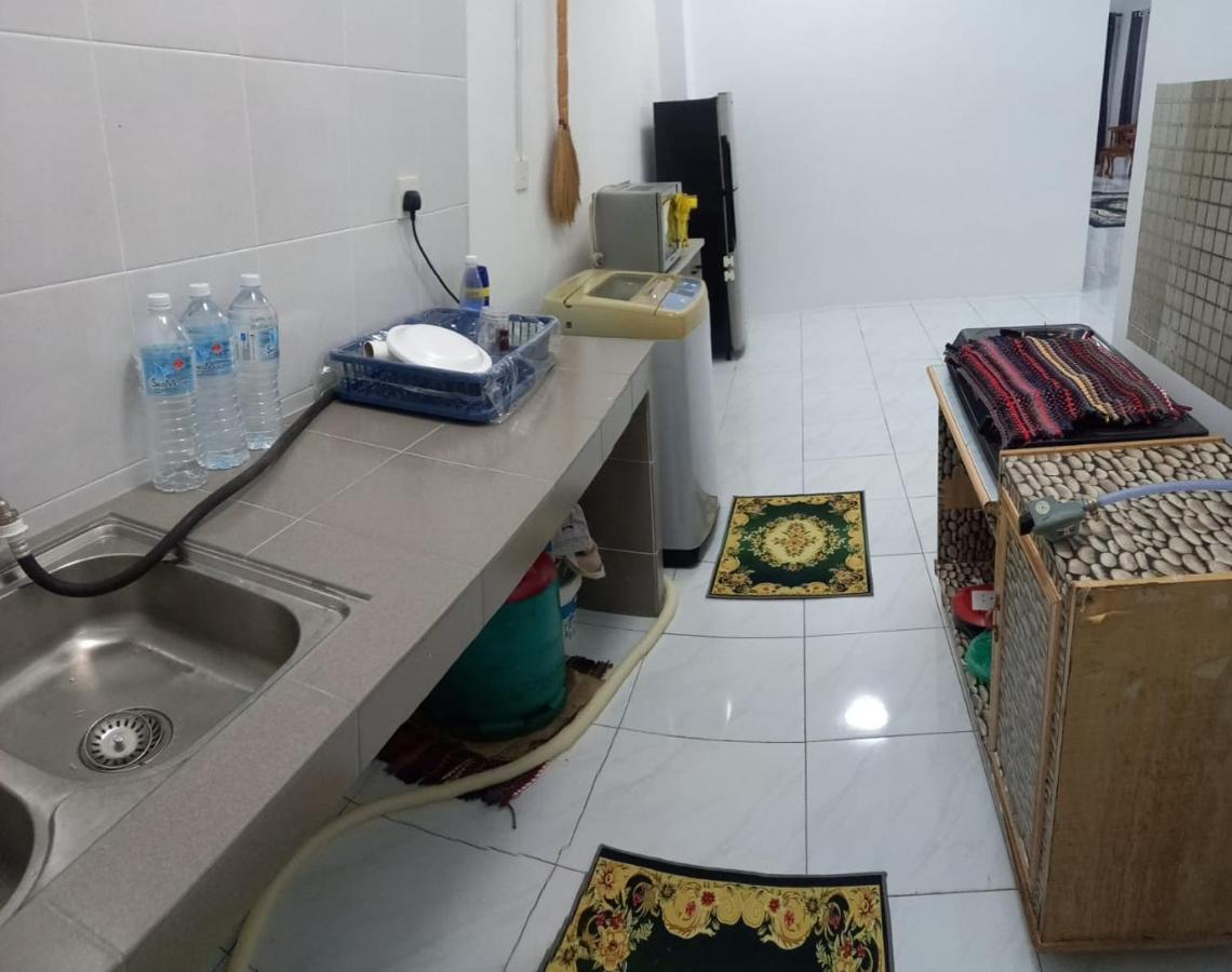 Homestay D'Mama Ifor Muslimi Tanjong Malim Exterior foto
