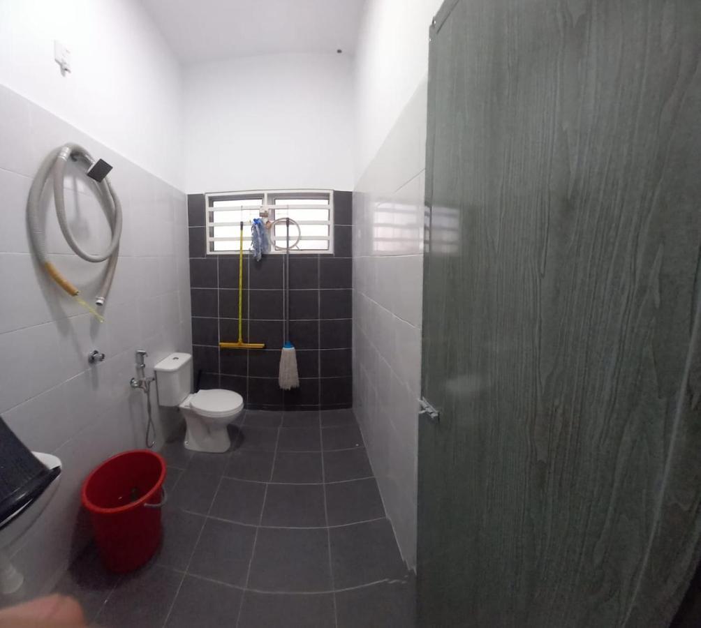 Homestay D'Mama Ifor Muslimi Tanjong Malim Exterior foto