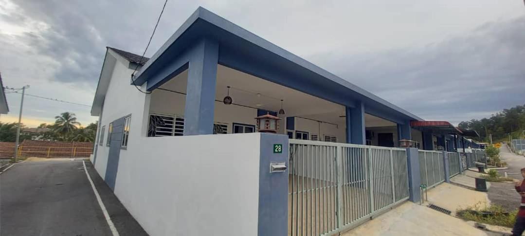 Homestay D'Mama Ifor Muslimi Tanjong Malim Exterior foto