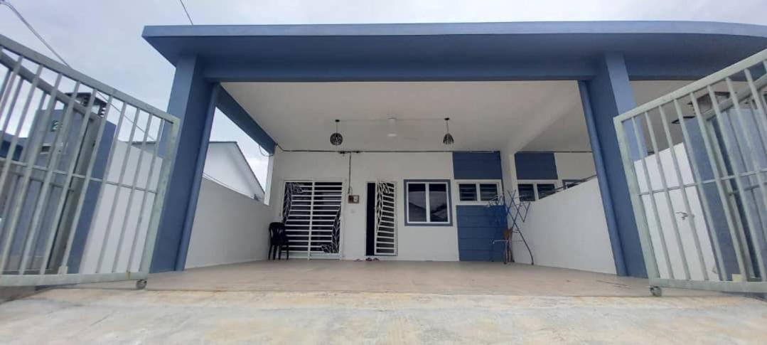 Homestay D'Mama Ifor Muslimi Tanjong Malim Exterior foto
