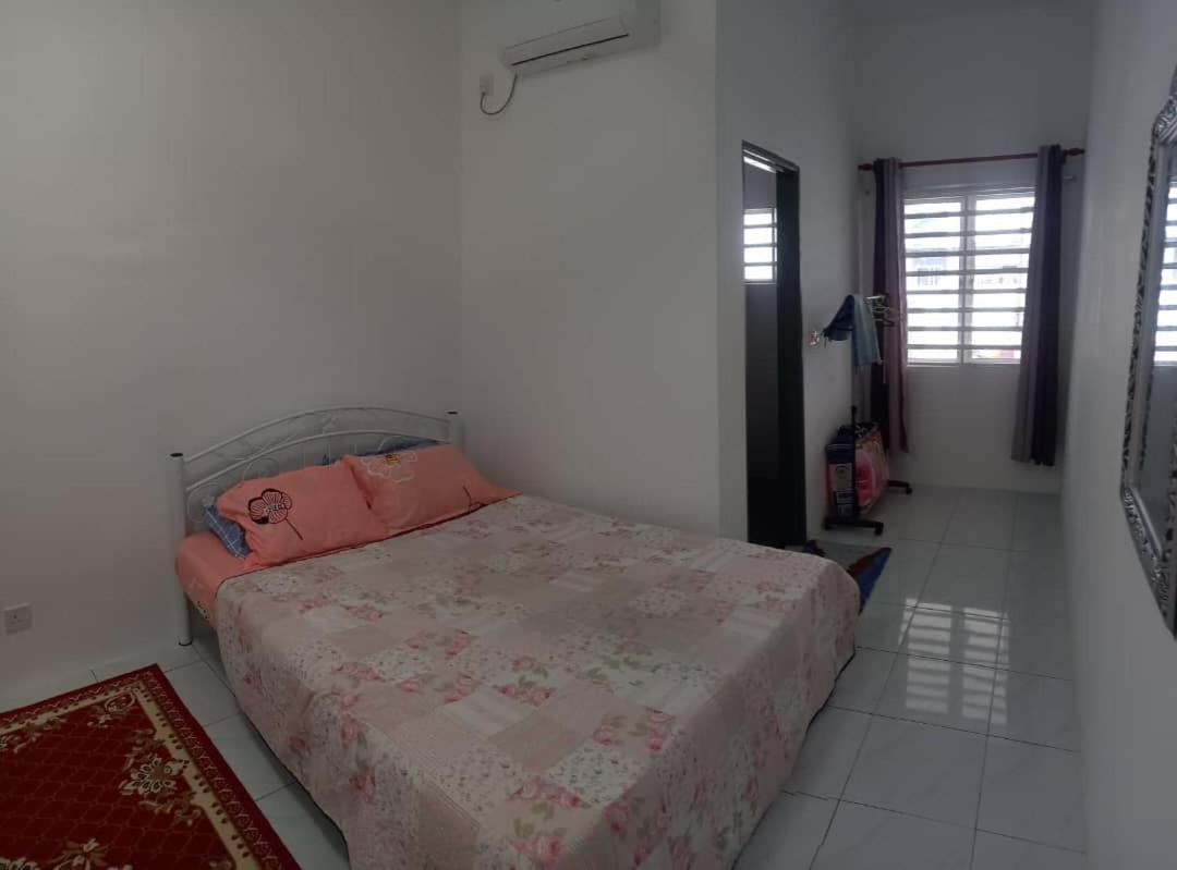 Homestay D'Mama Ifor Muslimi Tanjong Malim Exterior foto